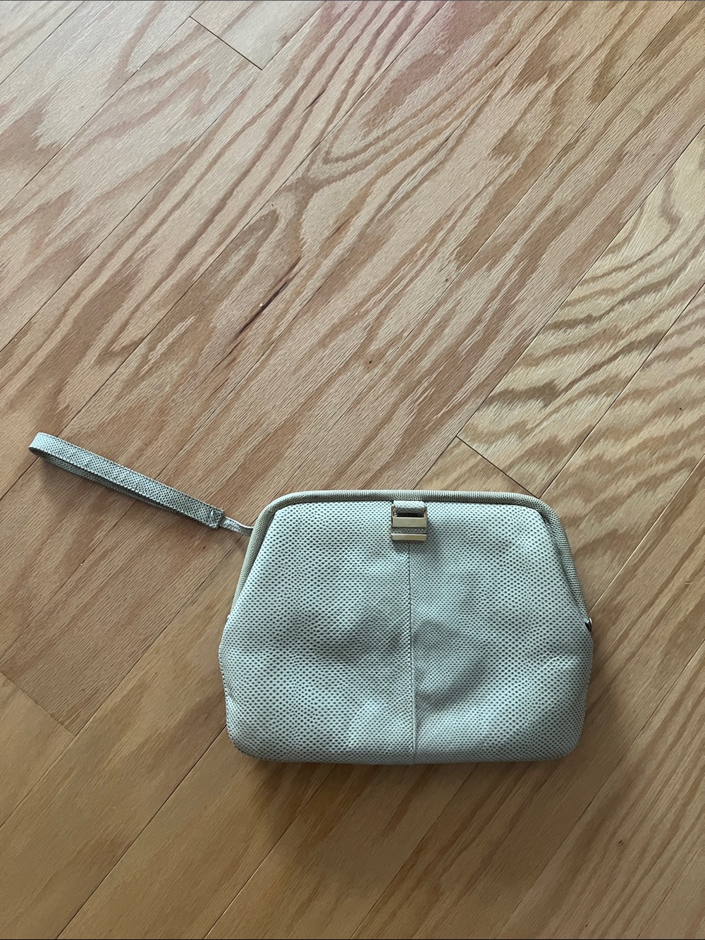 Wristlet Clutch in Light Beige - Casual Mesh Wristlet